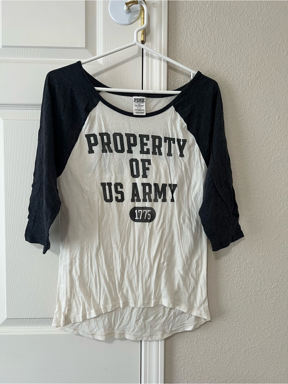 PINK Victoria’s Secret Y2K US Army 1775 Raglan Baseball Tee Shirt Small